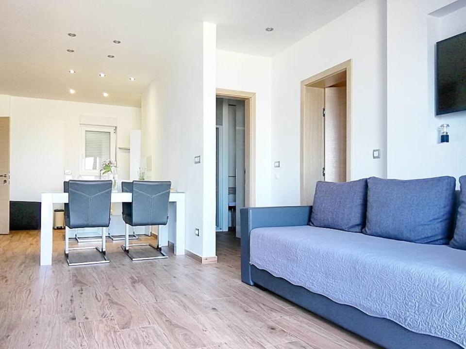Luxury Rooms Beach Mediteran Podstrana Exterior photo